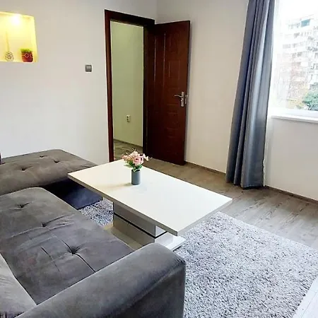 Фулмакс Център 3-Стаен Apartment